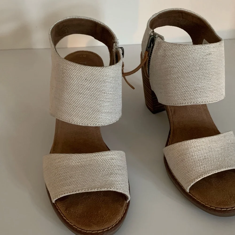 TOMS "Majorca Cutout" Natural Yarn Dye in size 7 - Picture 6 of 8